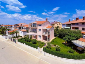 Гостиница Apartments Villa Brioni  Фажана